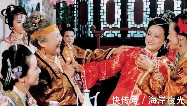 王熙凤@不敢生病的王熙凤,不敢要燕窝的黛玉,背后藏着一个人的丑恶嘴脸