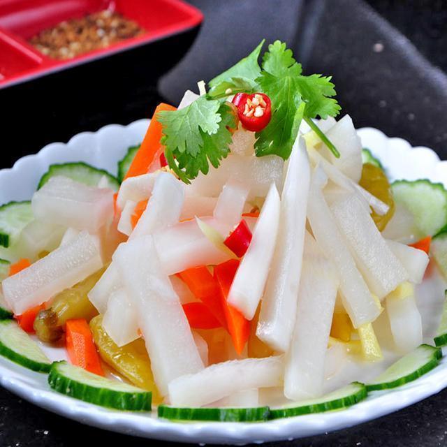 精选美食推荐榄菜蒸鱼,凉拌小白菜,酸辣脆爽萝卜的做法