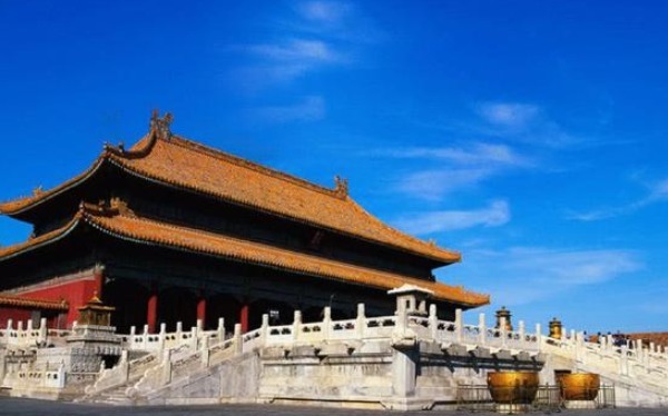 发现|故宫地砖坏了,维修时意外发现一个秘密,不禁感慨朱棣太聪明!