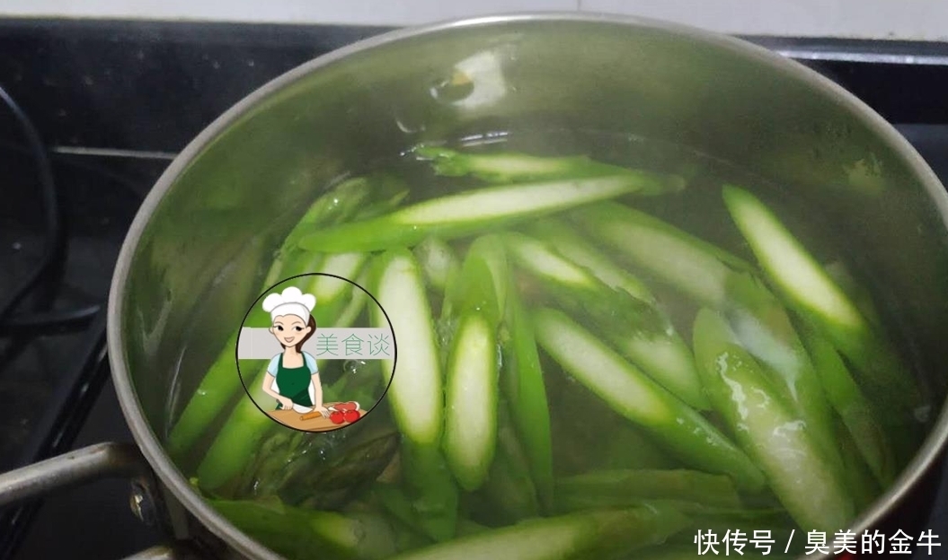 三样素菜一起炒,鲜香爽脆,儿子不吃肉也要吃此菜,补钙、长高高