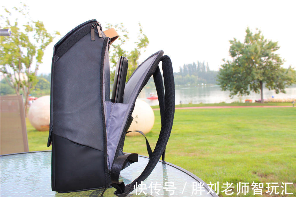 背包|商务and时尚:地平线8号零感背包,好看真能搞定一切?