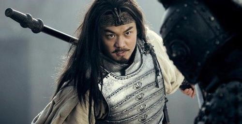 马超|演义中张飞与马超打成平手，历史上两人谁厉害？