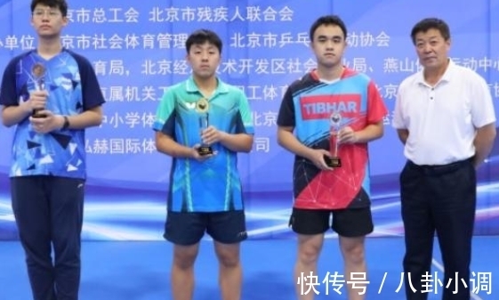 林志刚|幸福!邓亚萍晒一家三口合照,51岁老公出镜,15岁儿子成马龙师弟