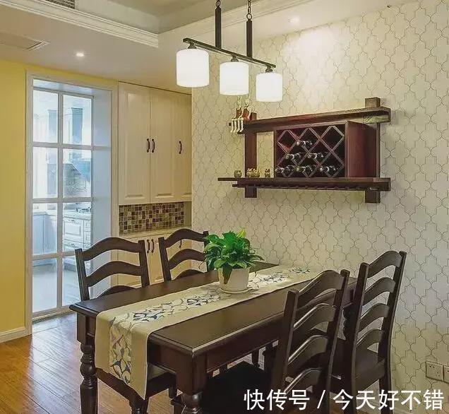 卧室壁纸|刚装的新房,简直太漂亮了,亲戚都夸卧室壁纸选的有眼光