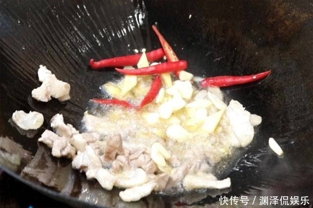 正确|炒花菜有人焯水,有人过油,有人直接炒,这才是最正确的家常做法