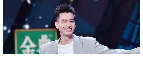 搞笑|脫口秀大會(huì)總決賽，一個(gè)搞笑的節(jié)目，居然把我看哭了