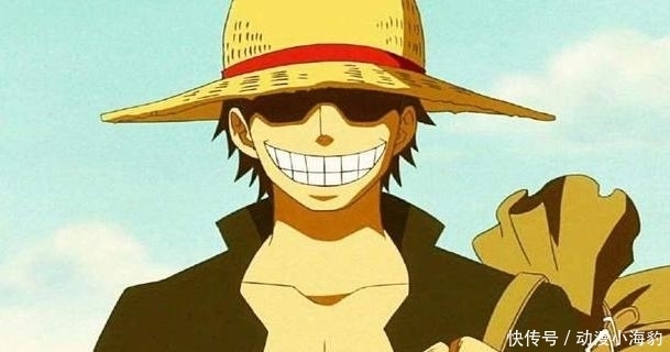 斯天胡|海贼王:洛克斯天胡开局,王炸加4个2加4个A,卡普能打赢简直有鬼