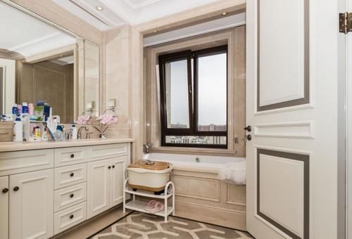 护腰线|180㎡大平层,看着简洁却很精致有质感,非常舒适,越住越温馨