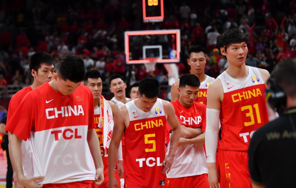 杨鸣|亚洲杯为CBA让路首钢离队第一人,打铁匠或拖杨鸣争冠后腿