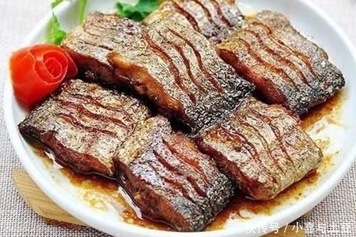 带鱼别再红烧了!只需加入一个“它”,不油炸也不用蒸,孩子爱吃