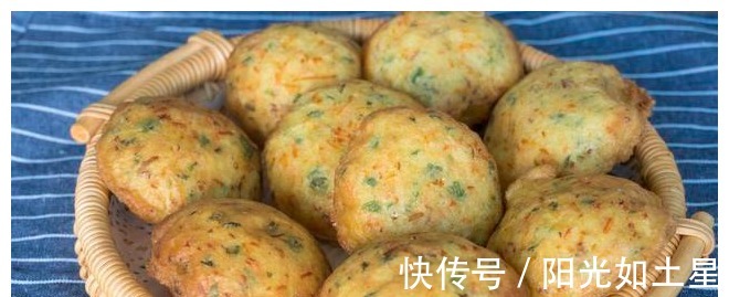 懒人版油饼做法，不用揉面，手不沾面，筷子一搅，外酥里软比肉香！