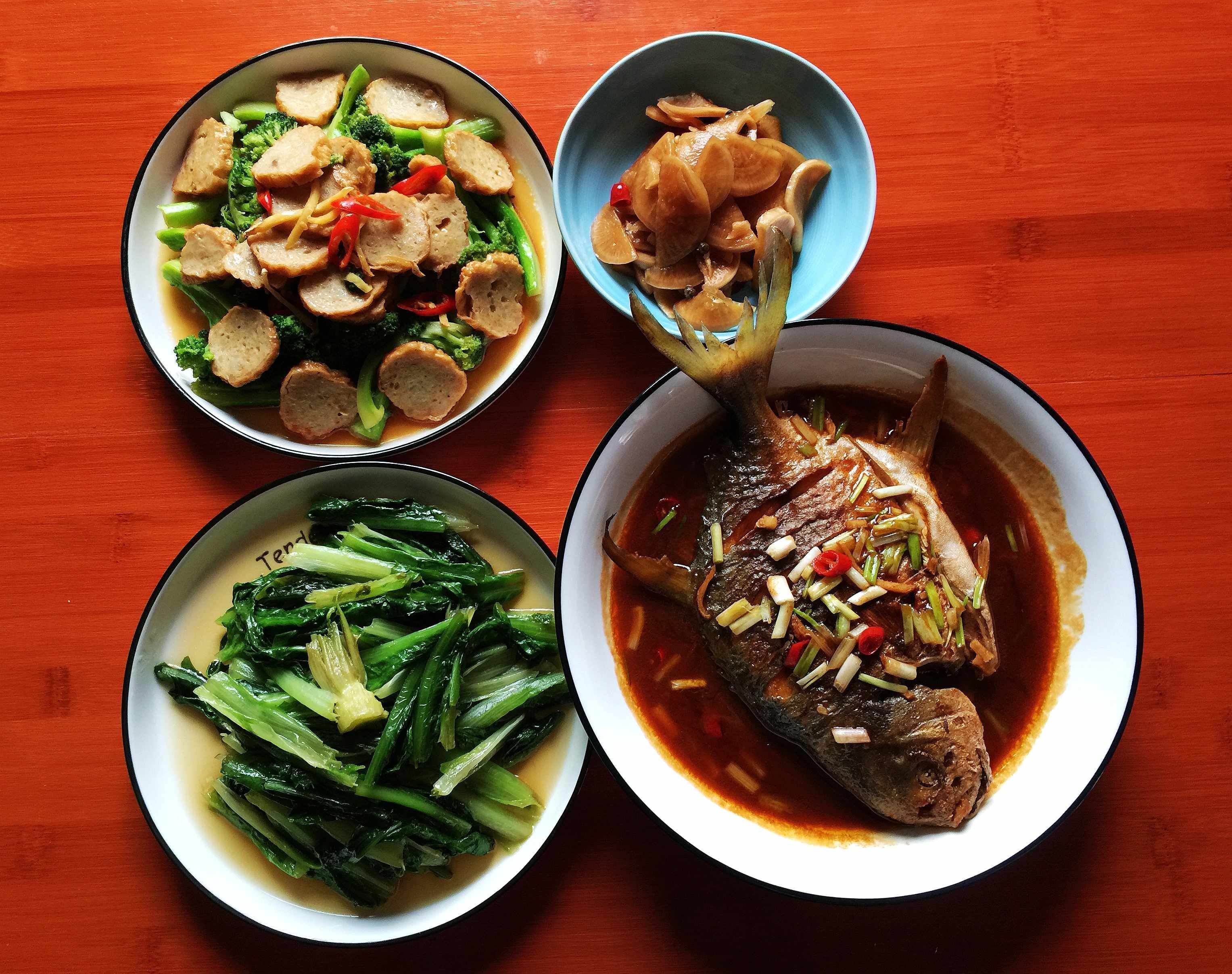 午餐|一家三口的午餐，半小时搞定4道菜，好吃又营养，天天光盘不浪费