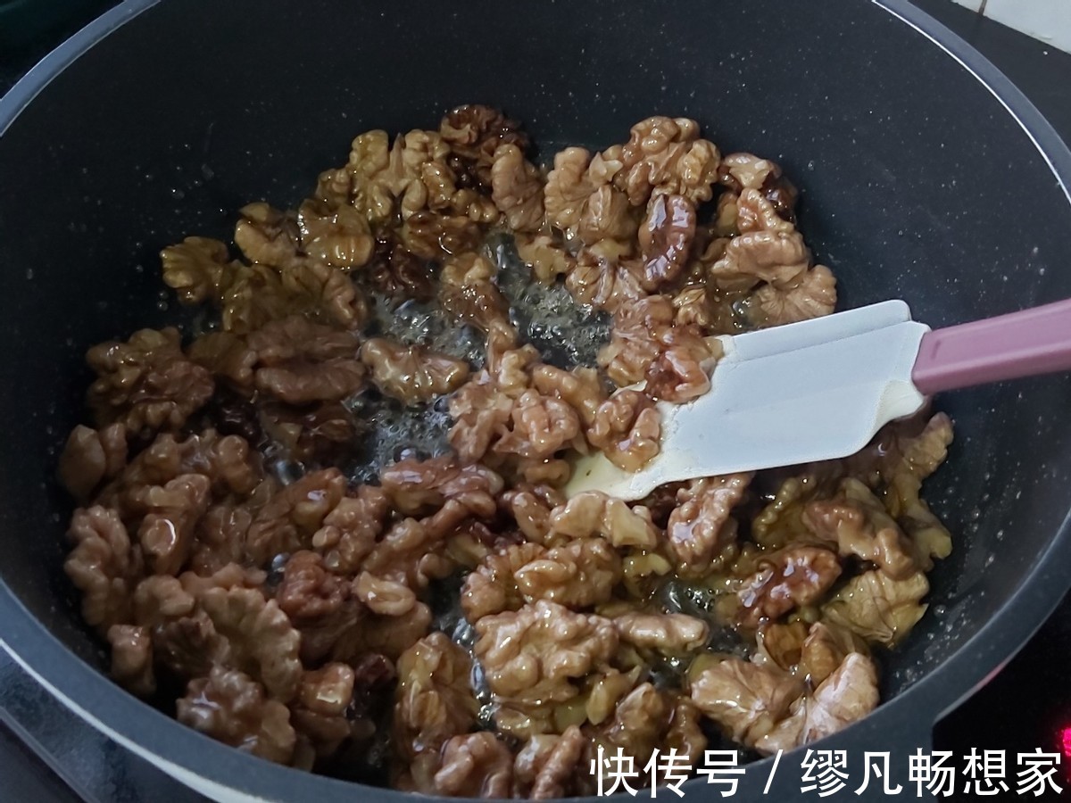 香甜|想吃琥珀核桃自己在家也能做，香甜酥脆，比买的好吃