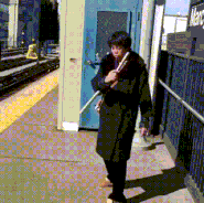 |搞笑GIF:当时我就懵了 裤子事小脸面事大