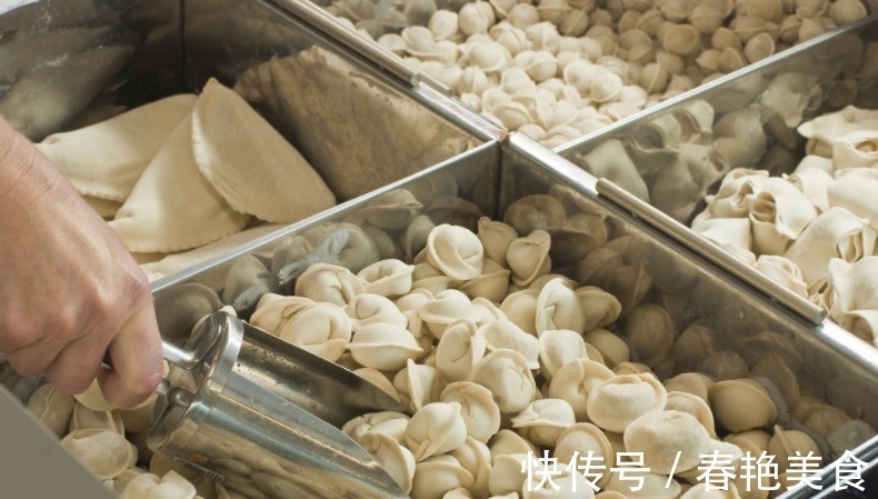5块钱一斤的冷冻饺子，到底用啥做的为啥这么便宜看完才安心