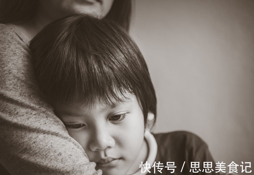 宝妈|“妈妈,你去死”,5岁男童怒吼亲生母亲,宝妈一句话让孩子认错