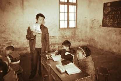 女老师&散文《我的知青故事》系列《启蒙的教室》