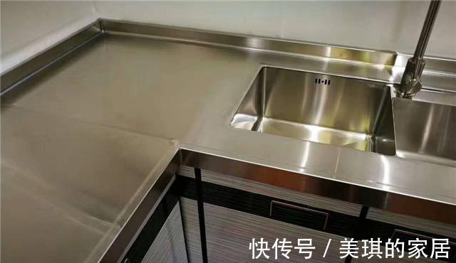 台面|不锈钢橱柜和大理石橱柜哪个好?我选不锈钢橱柜,美观实用易清理