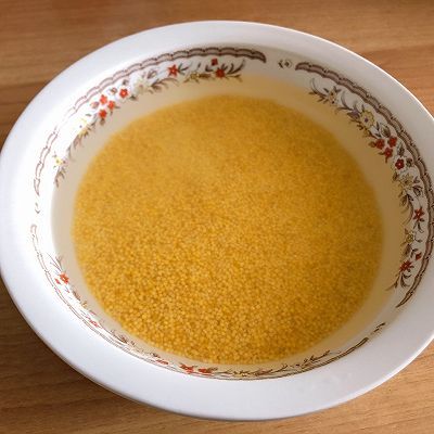 小米蒸鸡腿