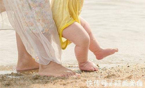 宝宝|宝宝走路早晚跟智力有关?最佳学步是这个月龄,走太早反“坑娃”