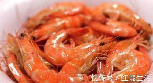 白水煮虾,直接煮真是大错特错,谨记这3个诀窍,大虾鲜嫩没腥味