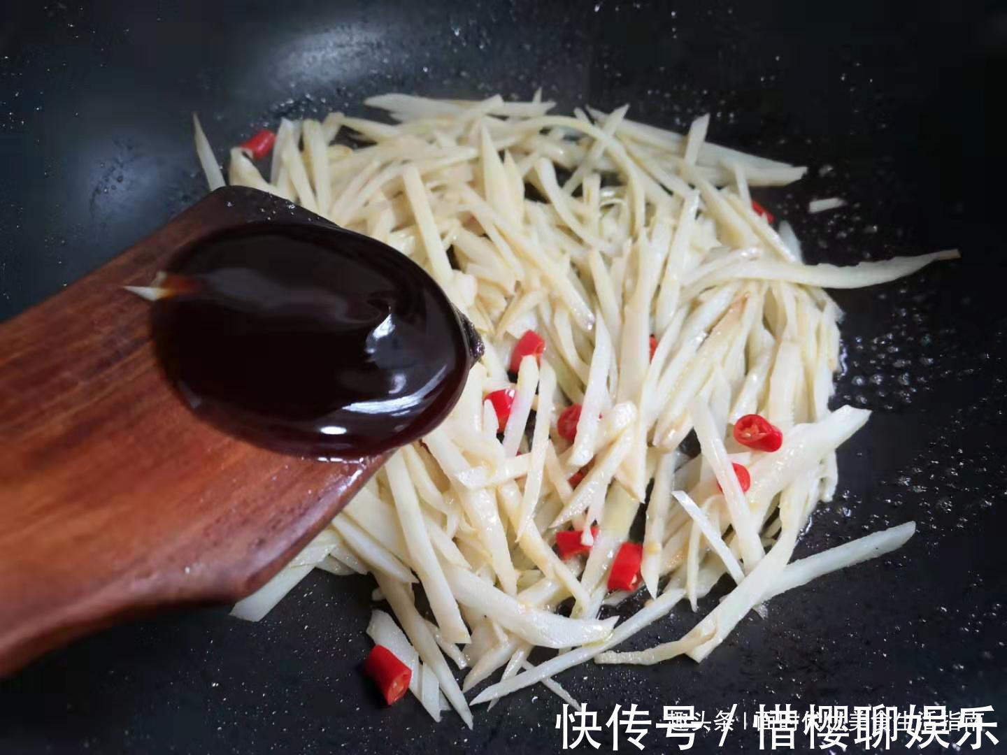 小米椒|秋天最适合女儿吃的菜,隔三差五吃一回,刮油又清肠,体重嗖嗖降