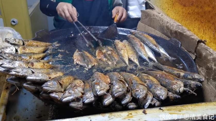 大娘|大娘卖“它”养家糊口,5元一个遭哄抢,顾客一天能吃10个!