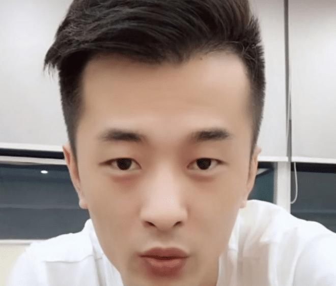 挑事|辛巴又挑事？矛头直指李佳琦，放话销量顶他十个