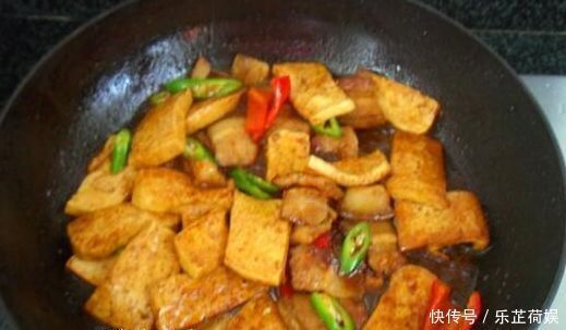 特别下饭的几道美食，看着就嘴馋，美味爽口，招待客人倍有面子