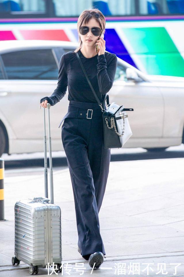 明星都爱一种穿法叫“上紧下松”，时髦又显身材，腿粗女生也能穿