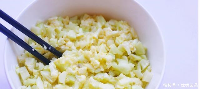 欧阳娜娜同款无米蛋炒饭，健康低脂，减肥解馋两不误