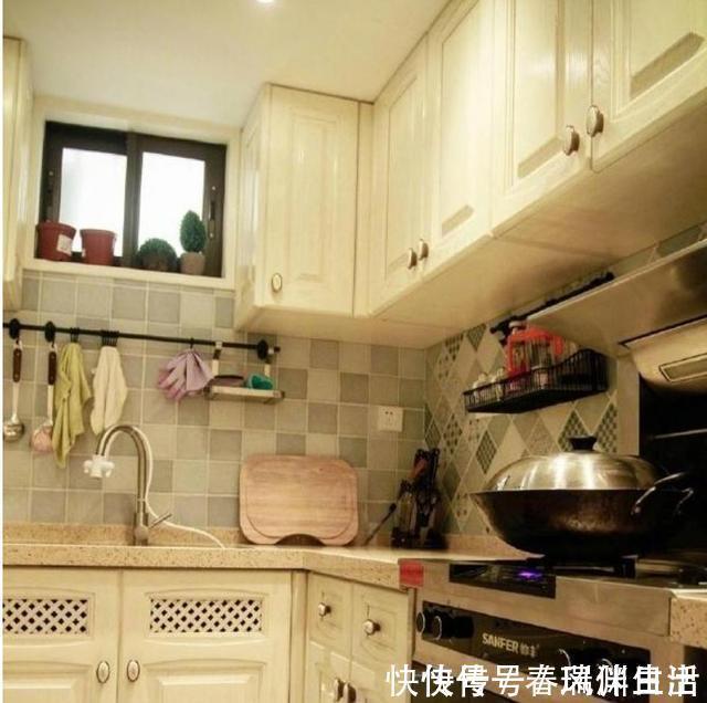 客厅|现在都不流行客厅装沙发了，聪明老婆这样设计，入住后太实用了