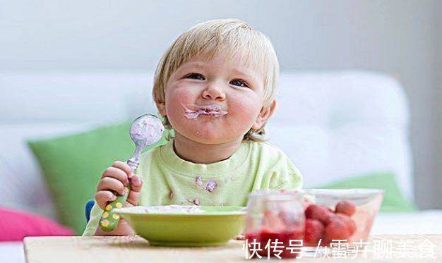 生长发育|宝宝长到多大能吃盐?很多家长不懂,盐吃太早对宝宝不好,别弄错