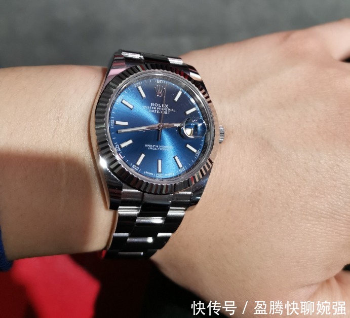 五铢链|30岁之前没喜欢过劳力士，35岁看中劳力士蓝盘日志