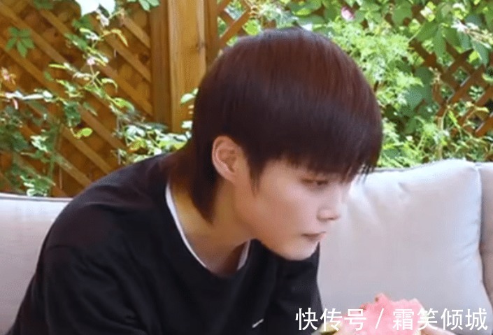 晚会|李宇春遭质疑，学员纷纷退赛，她却说不当导师，因为尊重