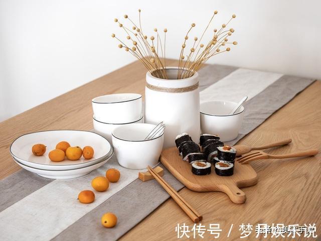 造型|坚持极简主义的她不造型不吊顶,把家装修得干干净净,看着都舒服