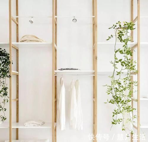 打通|他将2套小户型打通改成4室,做23米柜子,装滑动门,空间无限大