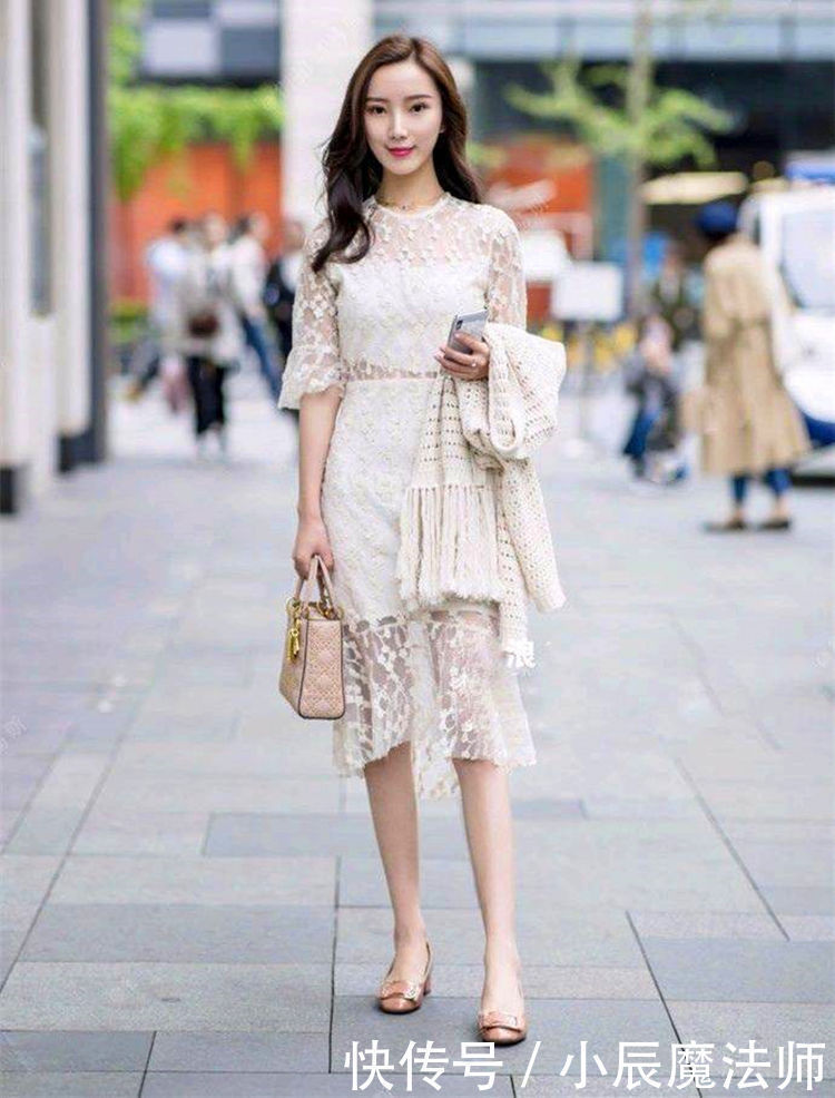 活力|青春又靓丽的打底裤小姐姐穿出活力气质,将完美身材展露无遗