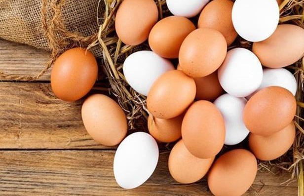 胰岛|鸡蛋是高血糖的“发物”医生提醒若想血糖稳定,这两物该少碰