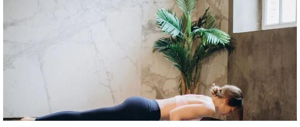 背部|推荐4套简单的流瑜伽序列，有效增强力量和灵活性！