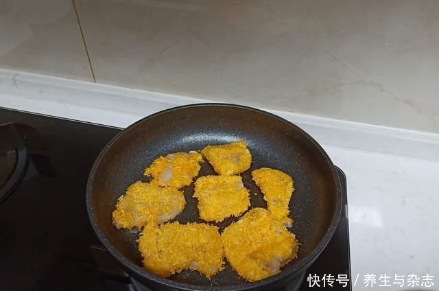 老公带小姑娘回家吃饭，我做了一桌菜招待，她惊讶的“三观”尽碎！