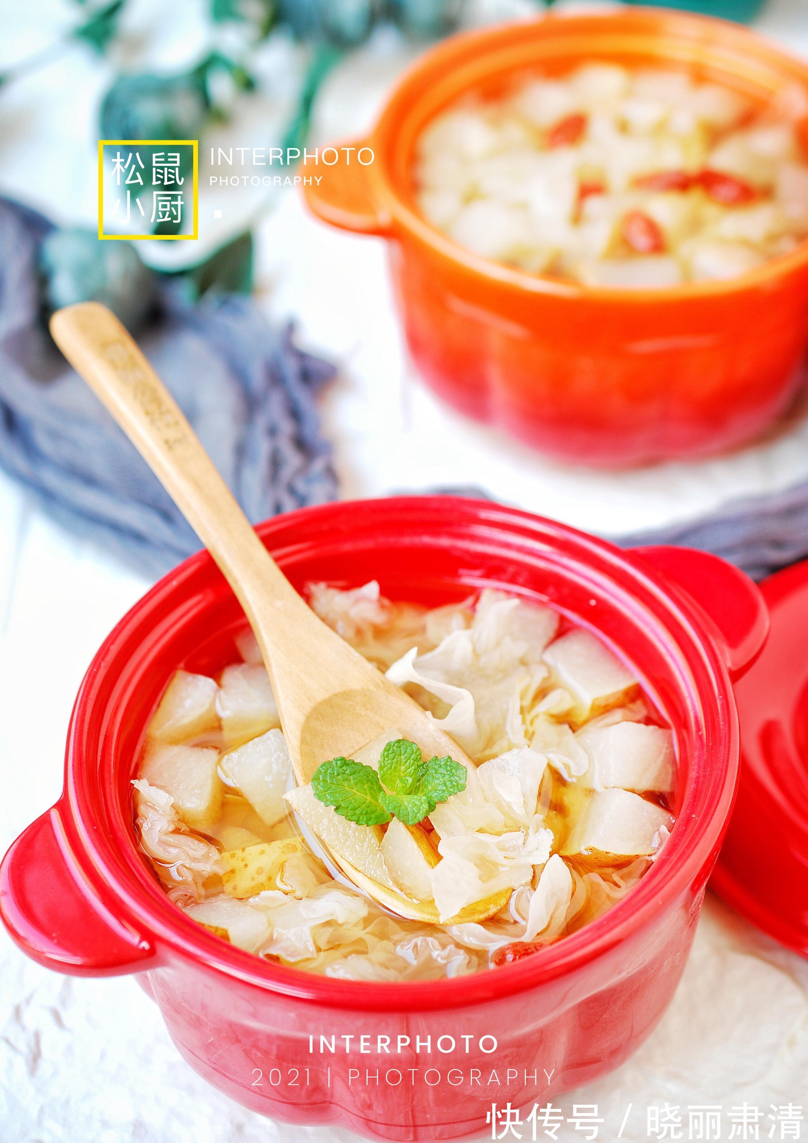 冰糖银耳雪梨汤|天冷了,给家人做道汤,清肺滋补不上火,女性多喝好处真多