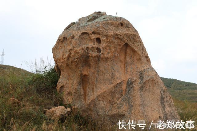 奇景|组图海阳东村街道阎家庄有一道奇景，是座“天然石门”