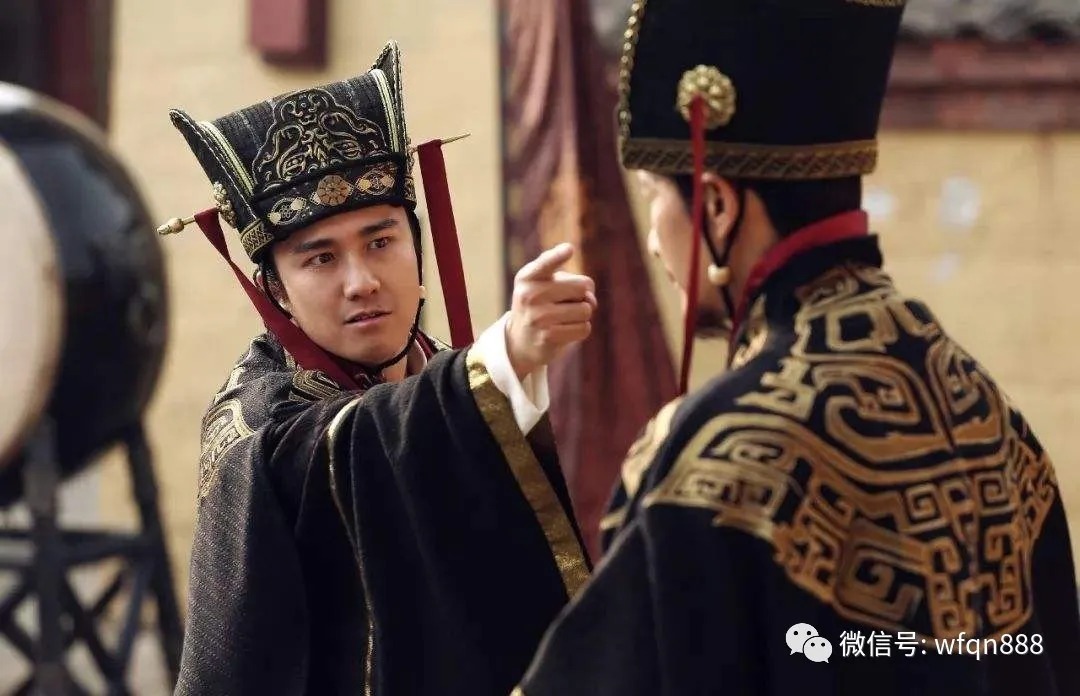 七步诗$鲁迅改编《七步诗》大受欢迎,为何郭沫若改编的,却被人嘲笑?