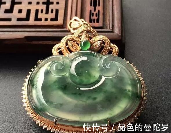 好好学习$翡翠如意都有哪些款式,适合什么人去佩戴,这些你都知道吗!