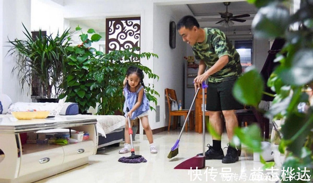 秩序感|娃不愿收拾房间又脏又乱?巧用四招让娃主动收拾,比吼叫更管用