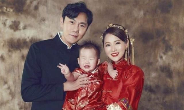 52岁的伊能静，经历失败婚姻后，跟年轻老公过成了人人羡慕的样子