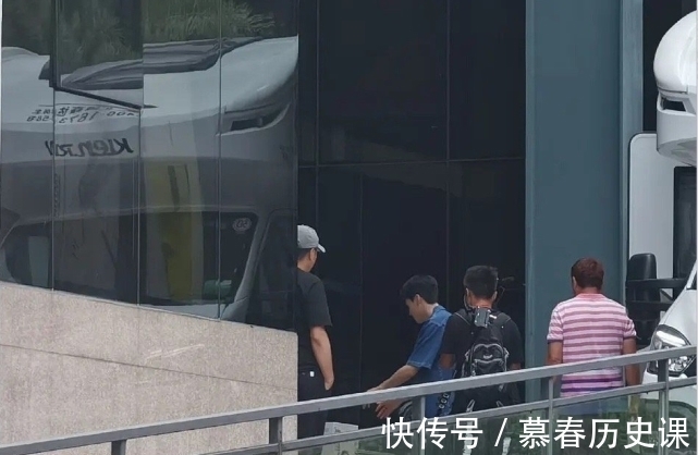 人气|龚俊上节目自带“工具”，节目未播已先火，嘉宾一个比一个高人气