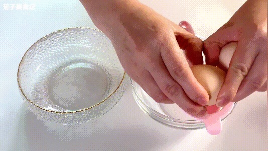 蛋糕为何开裂亲身实践，原因有三点，值得分享