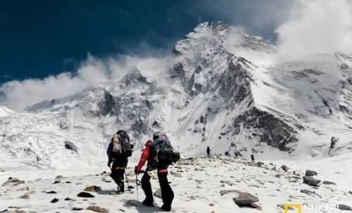 中国八大夺命雪山 可望不可攀